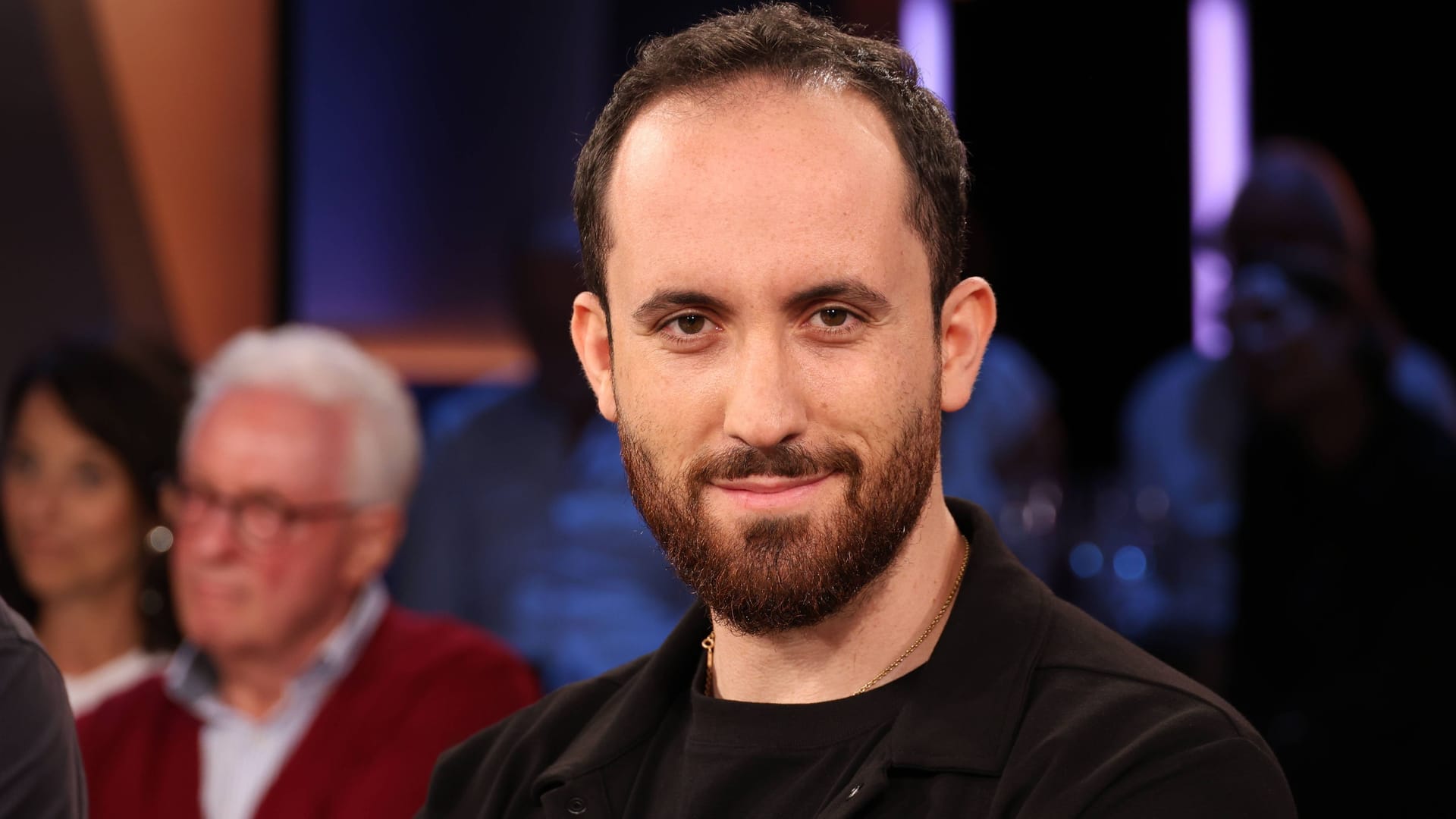 Igor Levit bei einem TV-Auftritt (Archivbild): Der Pianist aus Hannover gibt in London noch in dieser Woche ein besonderes Konzert.