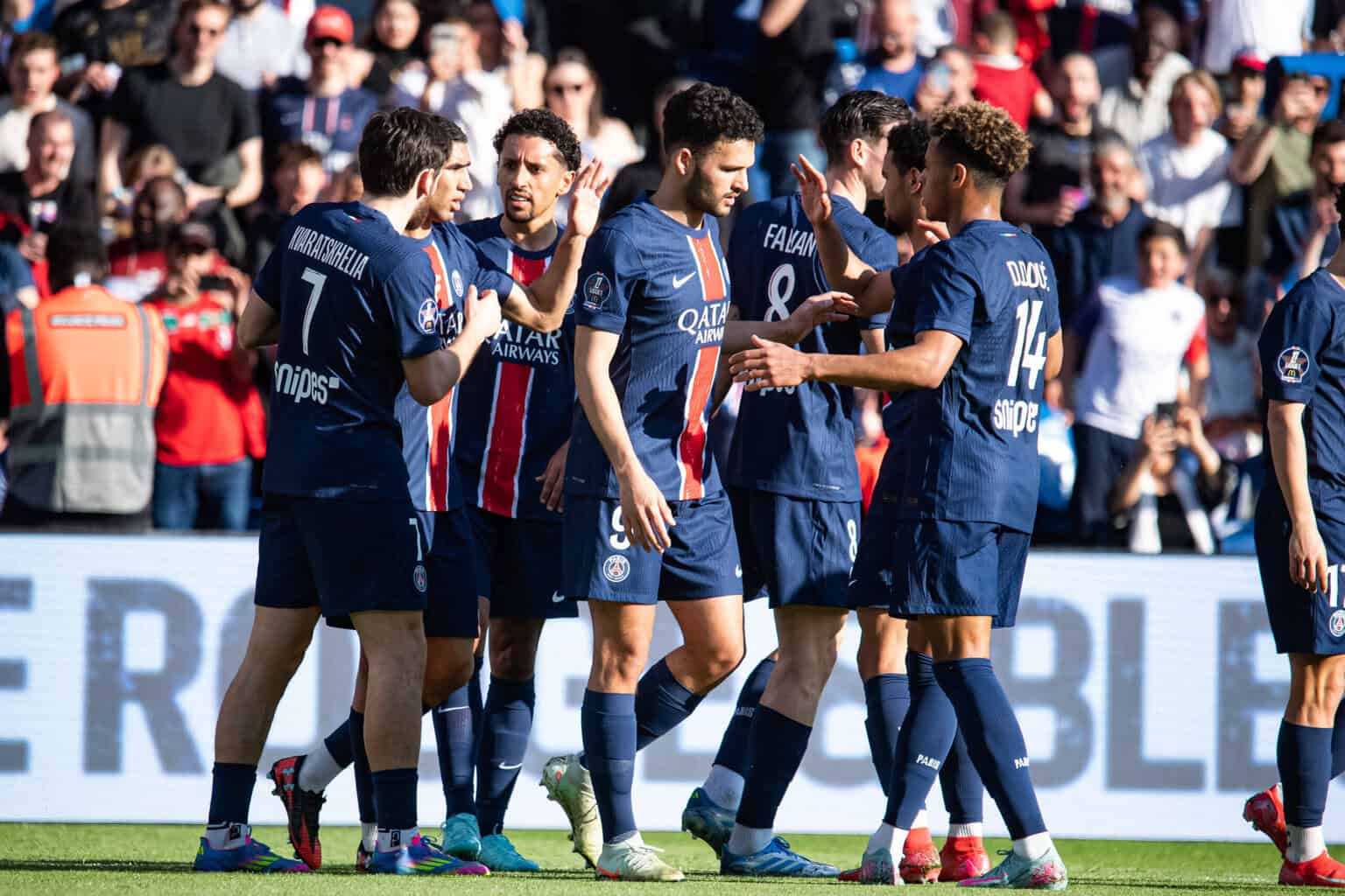 Knapper Sieg gegen Angers reicht: PSG zum vierten Mal in Folge Meister in Frankreich!