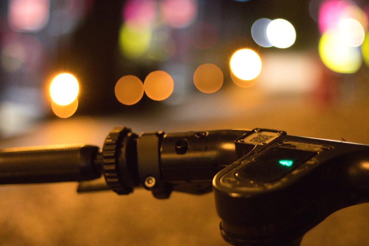 Braunschweig: Schwerer Unfall mit E-Scooter! Fahrer notoperiert