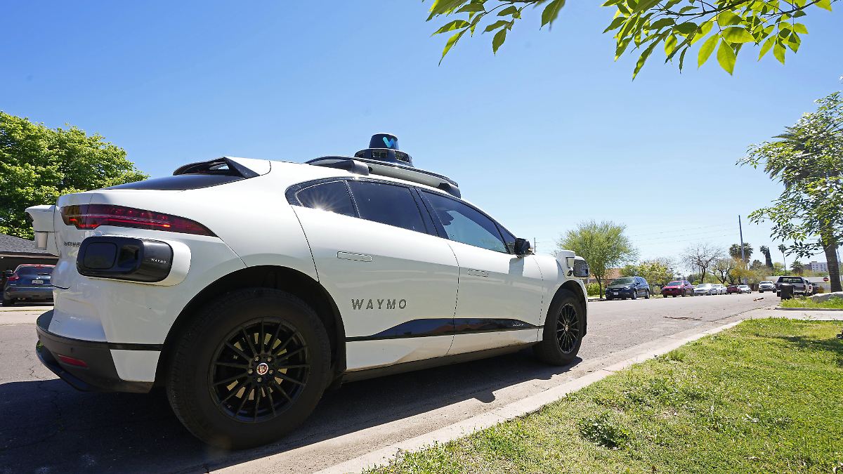 Eine Million Fahrten im Monat: Robotaxis: Waymo macht sich breit, bevor Tesla gestartet ist