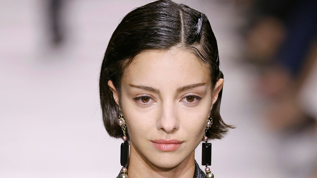 Seltene Erkrankung des Gehirns: Model Lucy Markovic stirbt mit 27 Jahren