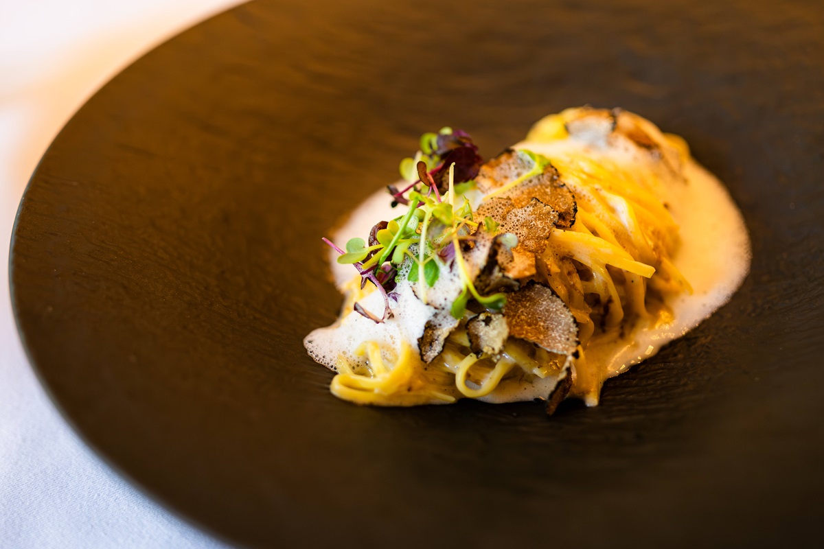Restaurant in Berlin: Neues Lokal in Luxus-Hotel – Umstellung für Gäste