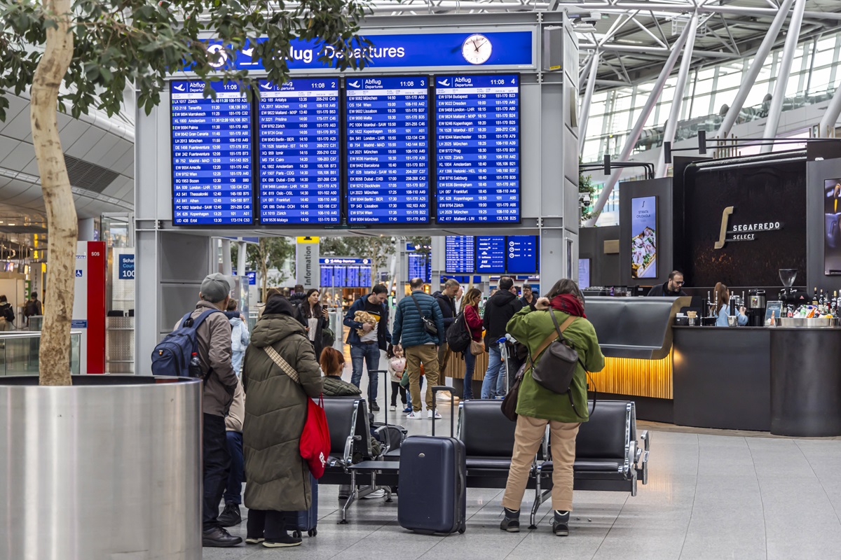 Flughafen Düsseldorf: Kurz vor Start der Urlaubs-Saison kommt die Nachricht