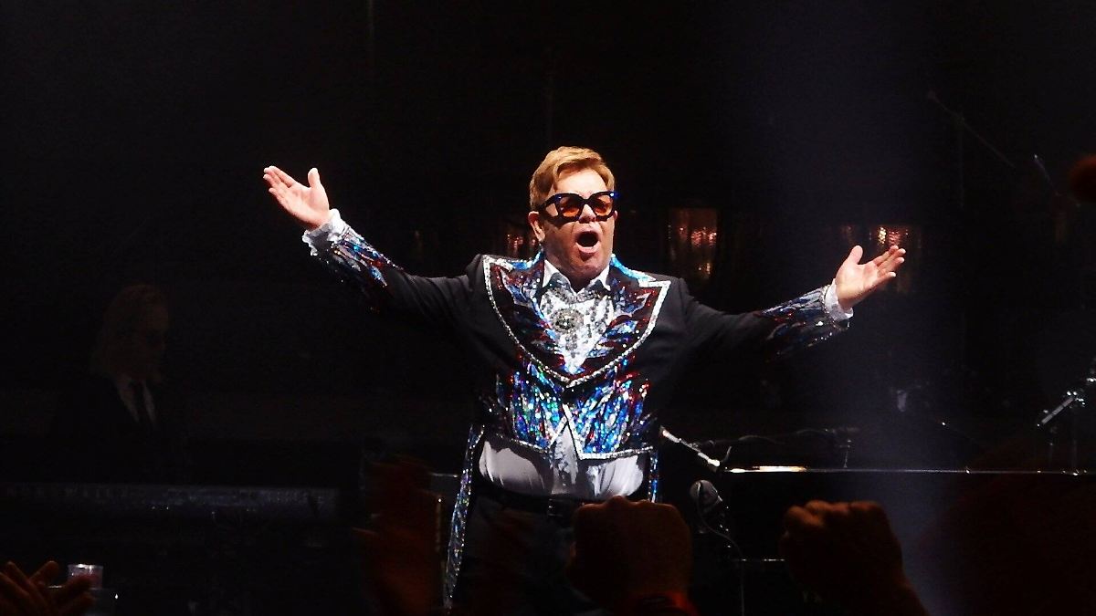 "Man sagt sich: Mach weiter": Elton John spricht über "erschütternde" Augenprobleme