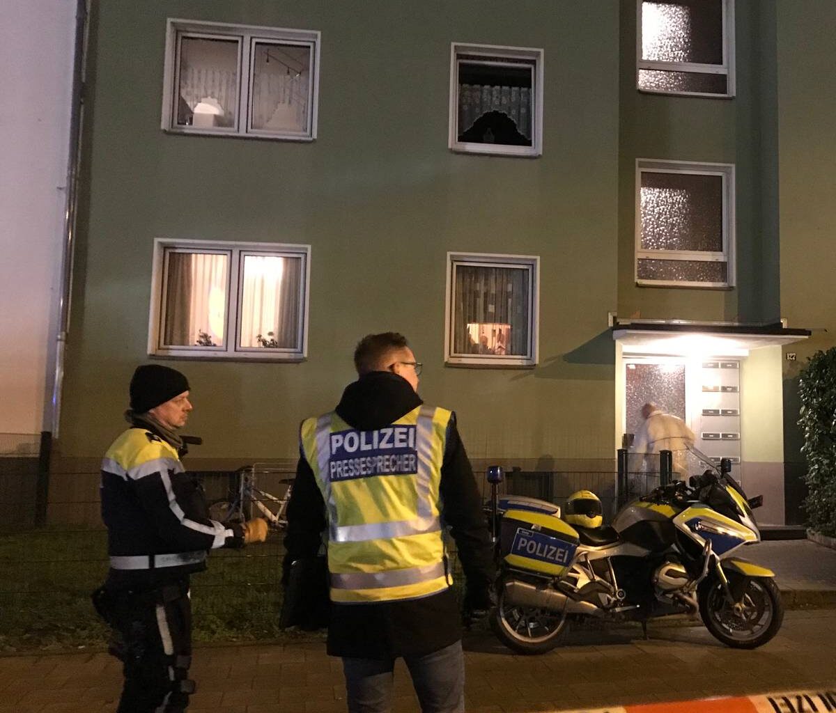SEK durchsucht sechs Kölner Wohnungen – Menschenraub?