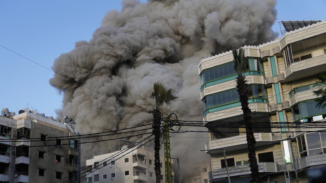 Trotz Waffenruhe: Israel fliegt Angriff Hisbollah-Ziel im Libanon