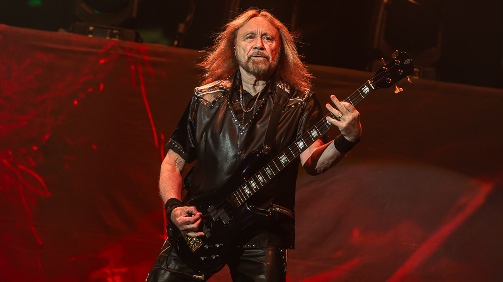 Bass auf einer Platte stammt nicht von Ian Hill