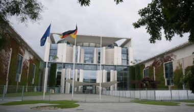 Bundesregierung warnt wegen US-Zöllen vor drohendem "Handelskrieg"