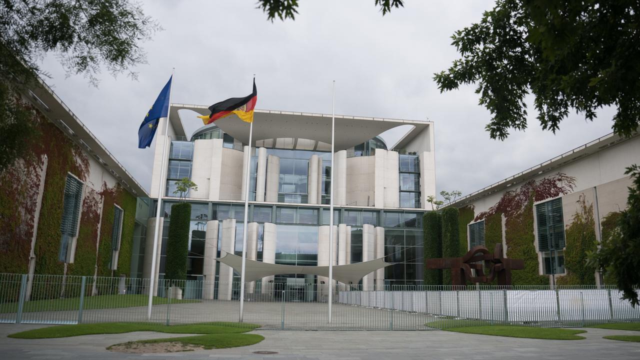 Bundesregierung warnt wegen US-Zöllen vor drohendem "Handelskrieg"
