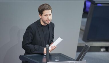 Kevin Kühnert begründet Rücktritt mit Angriffen und Bedrohungen