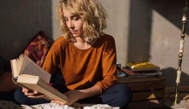 Frau liest ein Buch.