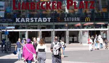 Limbecker Platz: Geschäft plötzlich abgesperrt - Kunden ratlos