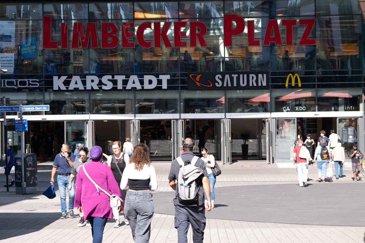 Limbecker Platz: Geschäft plötzlich abgesperrt - Kunden ratlos
