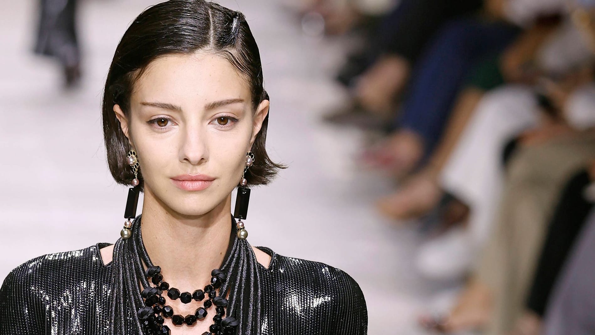 Lucy Markovic: Das Model lief unter anderem für Versace.