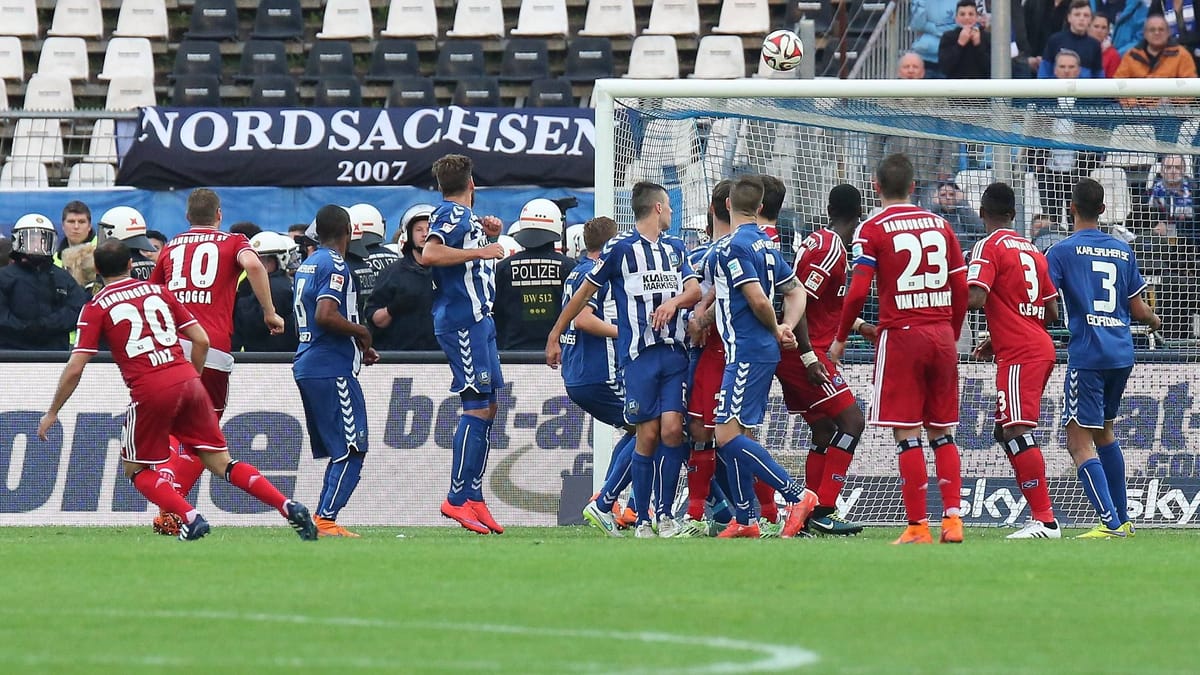 HSV empfängt KSC – Erinnerungen an Bundesliga-Relegation 2015