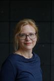 Familie/Bildung/Soziales: Viola Volland (vv)