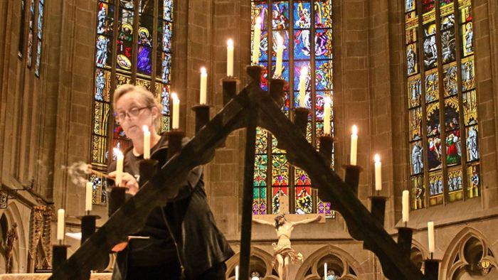 Ostern im Rottweiler Heilig-Kreuz-Münster: Jesus ruht nicht im gestern, sonder lebt im Heute