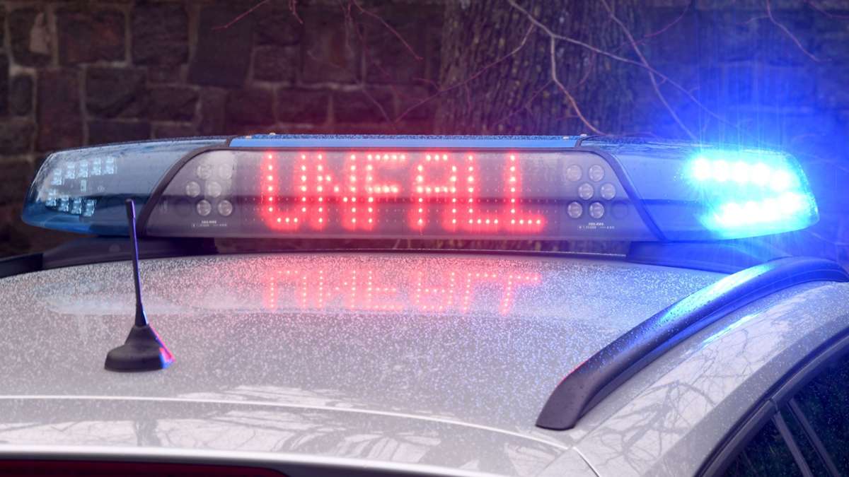 Tödlicher Unfall im Kreis Karlsruhe: Radfahrerin stirbt nach Kollision mit Auto