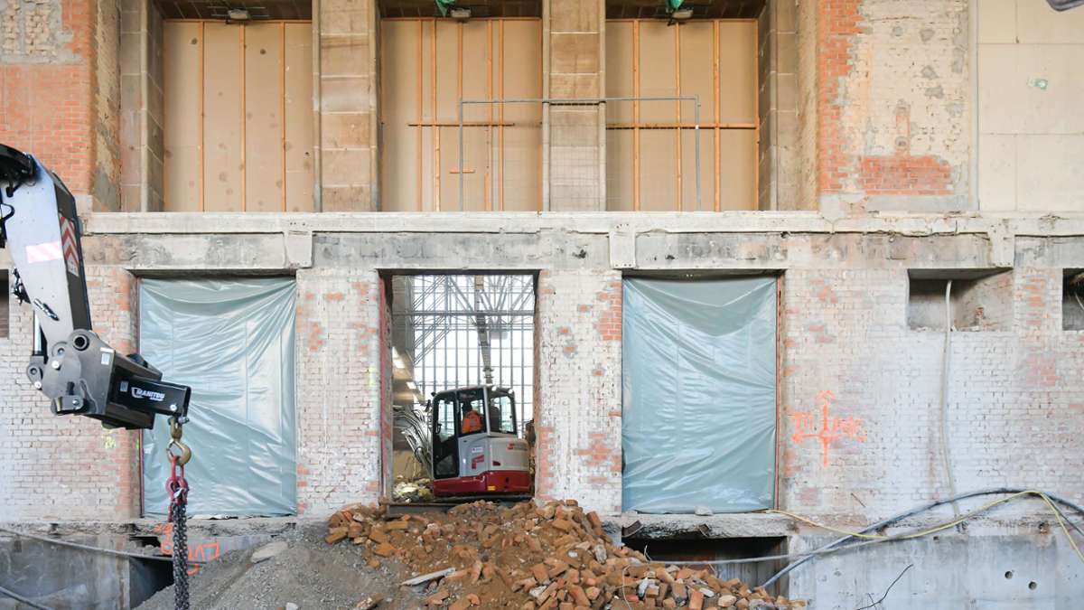 Große Schalterhalle neun oder zwölf Monate gesperrt?