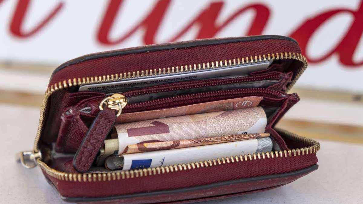 Kleines Volksfest in Stuttgart: Wie weit kommt man mit 10,20 und 30 Euro auf dem Frühlingsfest?