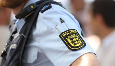 Polizei warnt vor Betrugsmasche: Seniorin in Esslingen von falschem Rauchmelder-Prüfer bestohlen - Kreis