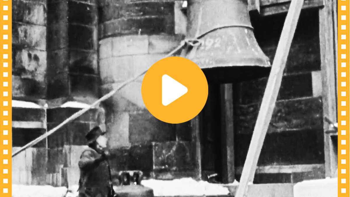 Filmprojekt „Stuttgart im Zweiten Weltkrieg“: Folge 5: Stuttgart verliert Glocken – Video zeigt Rathaus und Stiftskirche 1942