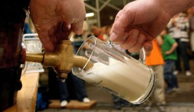 Dinkelacker und Wasenwirt Weller: Bier-Stehausschank: Münchner Trend kommt nach Stuttgart