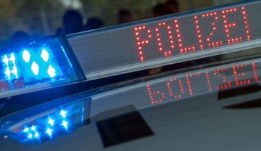 Polizeieinsatz in Leinfelden-Echterdingen: Mann randaliert und droht mit Machete - Kreis
