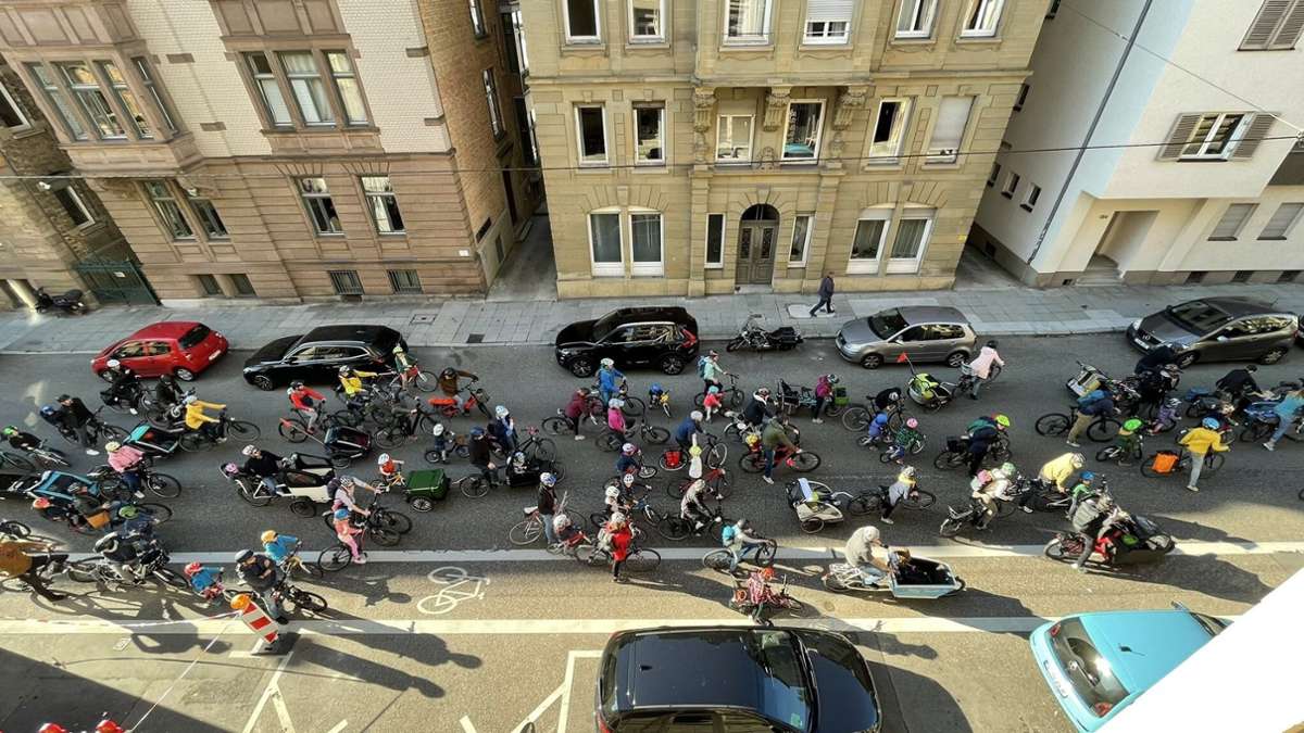 Kidical Mass: Kinder kapern Stuttgarts Autostraßen - Stuttgart