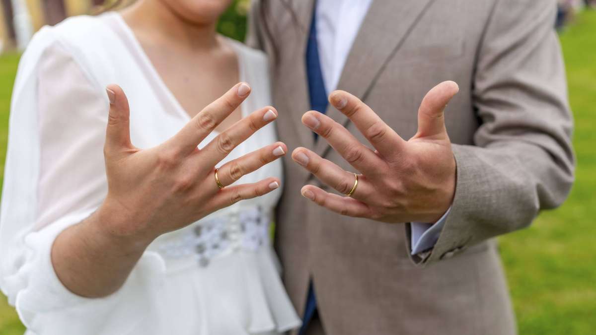 Jung verheiratet und (un)glücklich?: Stuttgarter Paare erzählen, warum sie jung geheiratet haben