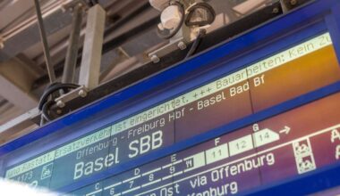 Zwischen Karlsruhe und Basel: Rheintalbahnsperrung - genug Busse, zu volle Regionalzüge