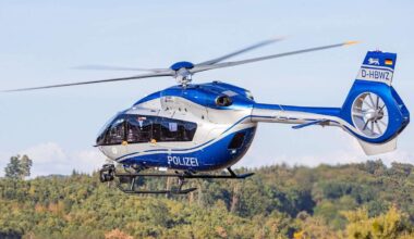 Polizei in Stuttgart-Untertürkheim: Warum kreist ein Helikopter über den Weinbergen?