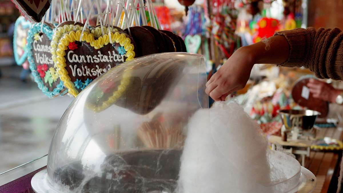 Stuttgarter Frühlingsfest 2025: (K)ein Zuckerschlecken? Das kosten Schokoäpfel, Crêpes und Co.