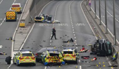 Großbritannien: Verfolgungsjagd mit Polizeiwagen - Festnahmen und Verletzte