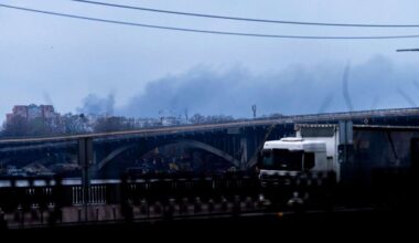 Krieg in der Ukraine: Ein Toter und Verletzte bei Raketenangriff auf Kiew - Politik