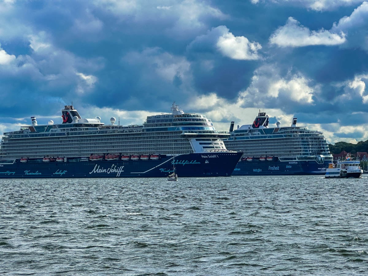 Hi Schwester! Mein Schiff Flottenteffen auf hoher See! - Schiffe und Kreuzfahrten