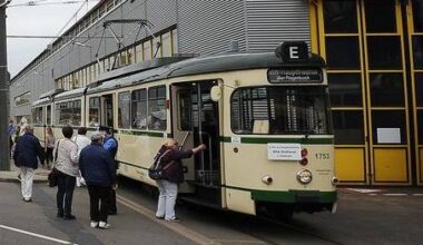 Historische Straßenbahn in Essen zum Frohnhauser Mai