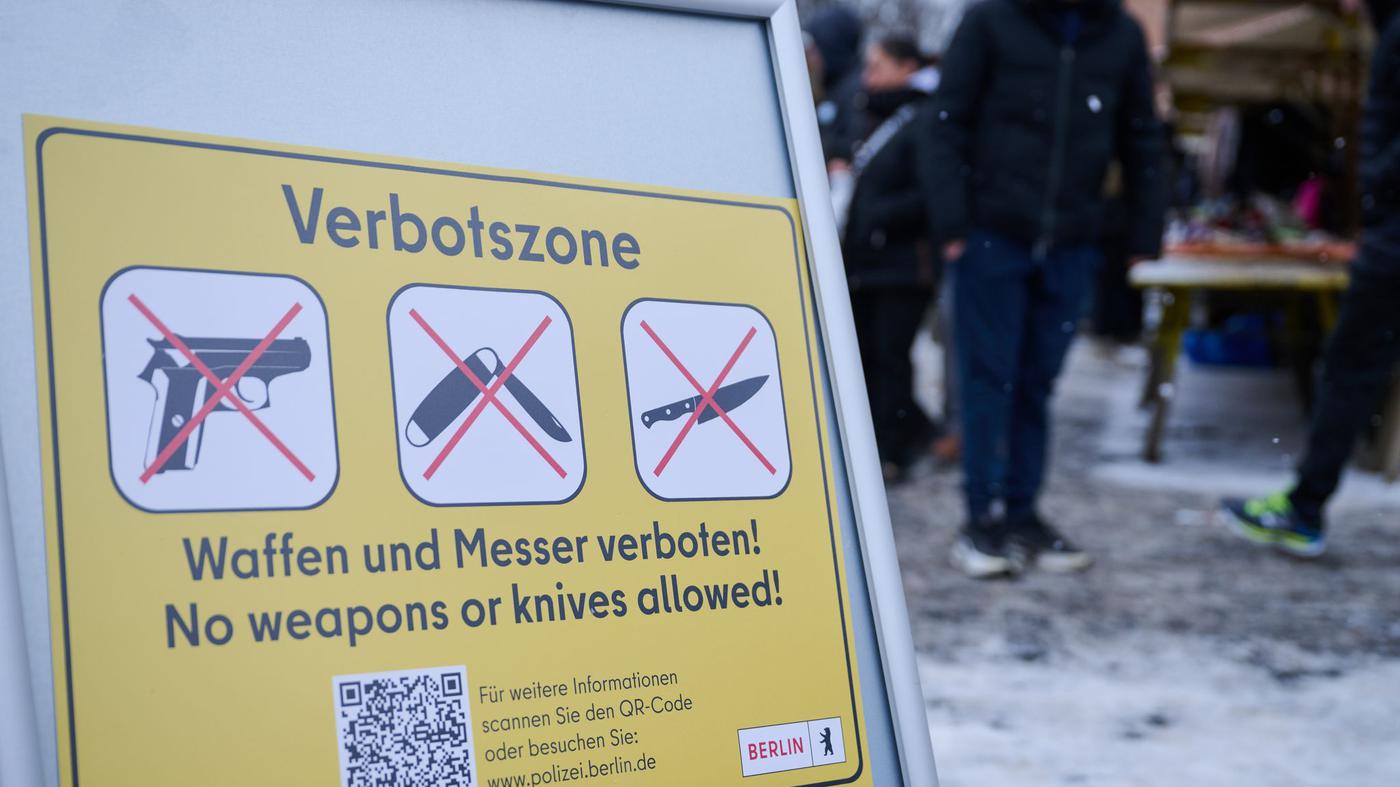 Waffen- und Messerverbot kommt – für alle Bahnhöfe, Züge, Busse, Trams und Fähren