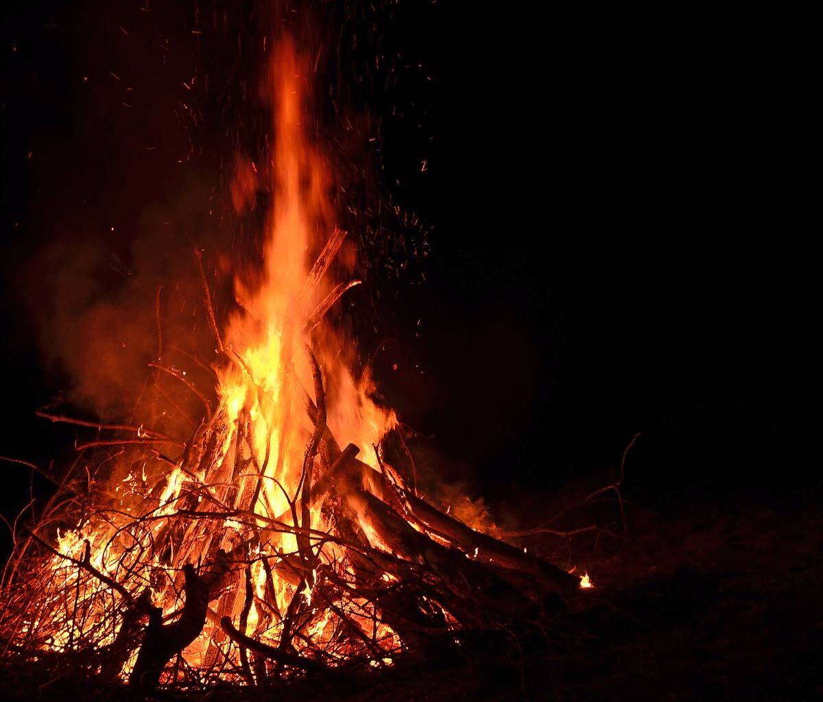 Osterfeuer in Düsseldorf - Antenne Düsseldorf