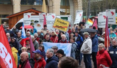 300 Menschen bei Ostermarsch am Karfreitag in Chemnitz