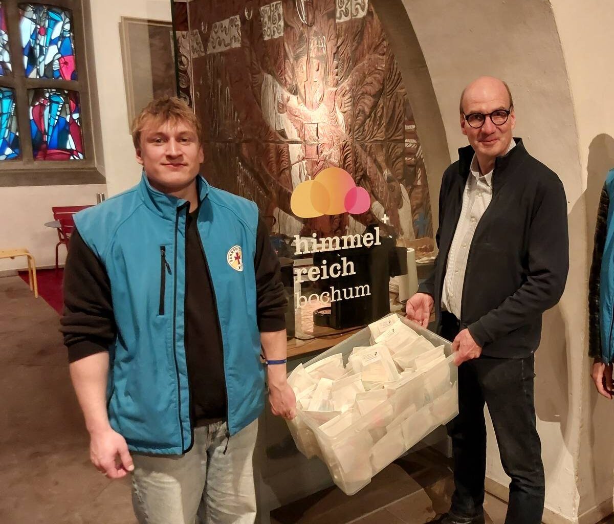 Osterpäckchen für Bedürftige in Bochum