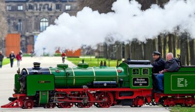 Parkeisenbahn Dresden feiert 75. Jubiläum