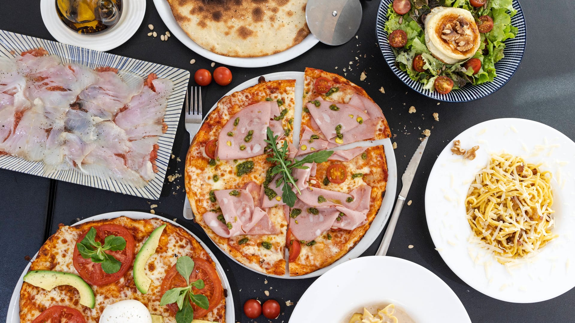 Pizza, Pasta, Salat und Co. (Symbolbild): In Hannover haben neue Restaurants geöffnet.