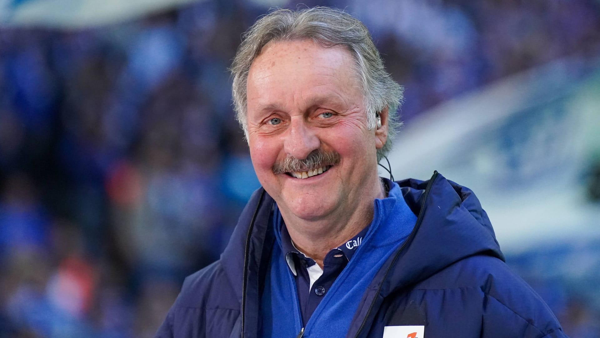 Profi am Mikrofon: Seit einigen Jahren arbeitet Peter Neururer als TV-Experte für Sport1.