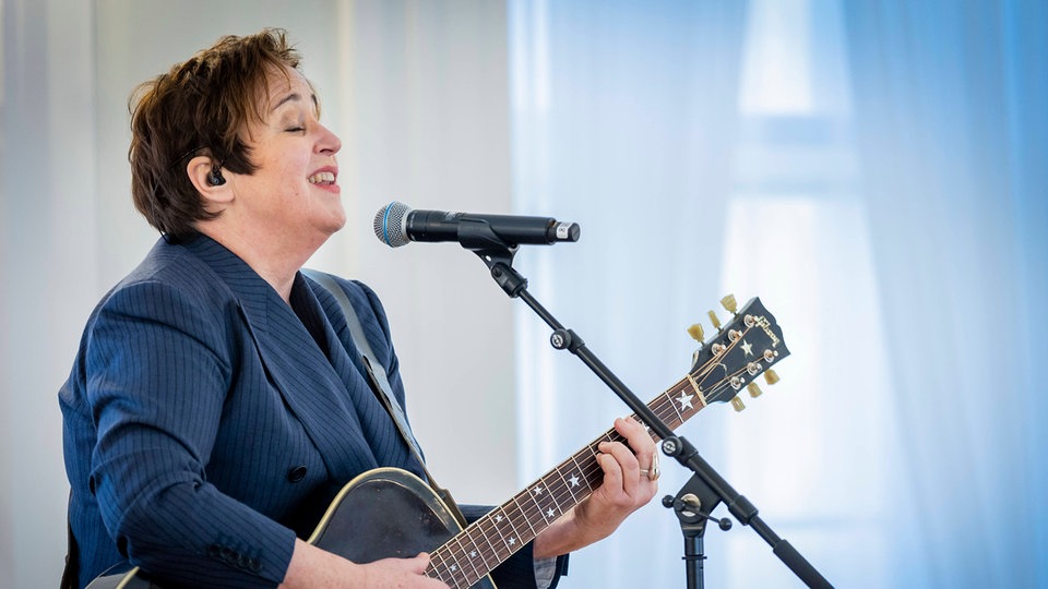 Leipzig: Sängerin Katharina Franck beim Queer Music Festival