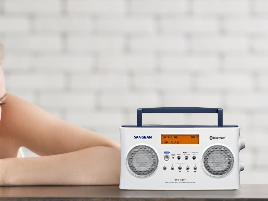Trotz DAB+ & Webradio: Mehrheit hört nur ein Radioprogramm