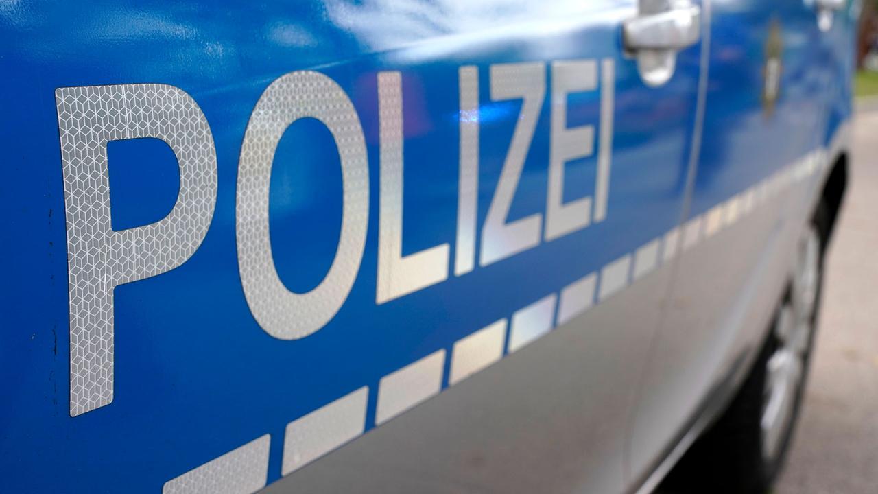 Berlin: Berlin-Kreuzberg: Jugendlicher feuert Pyrotechnik auf Ex-Freundin