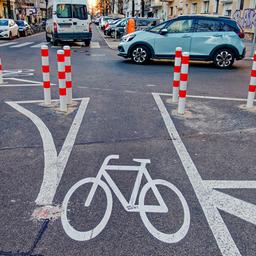  Einbahnstraßen, Poller und Sperren für den Durchgangsverkehr in Berlin-Neukölln (Quelle: dpa/Jürgen Held)