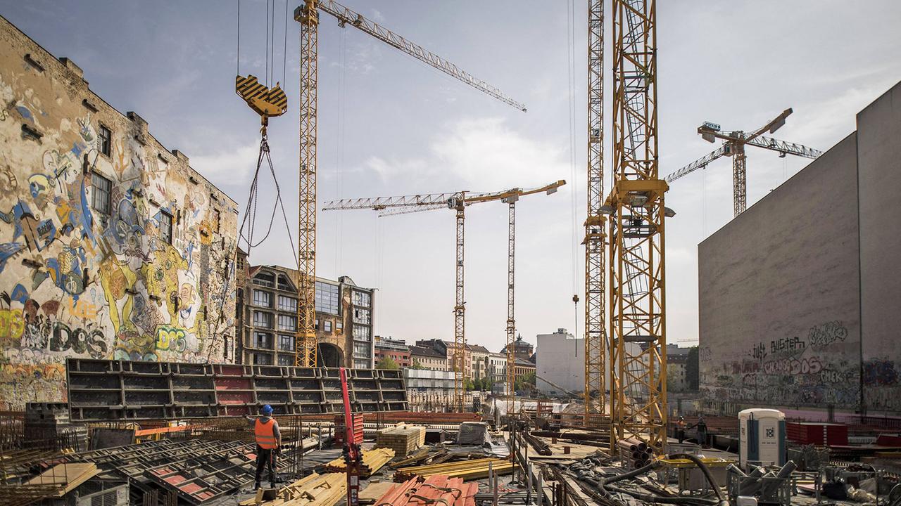 Berlin: Berlin verfehlt Ziel für Wohnungsneubau laut Bausenator Gaebler erneut deutlich