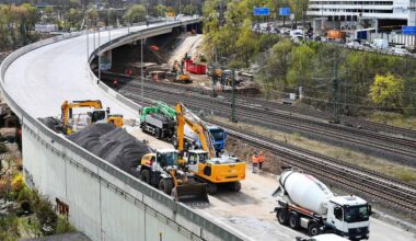Berlin: Berlin: Abriss der maroden Ringbahnbrücke beginnt